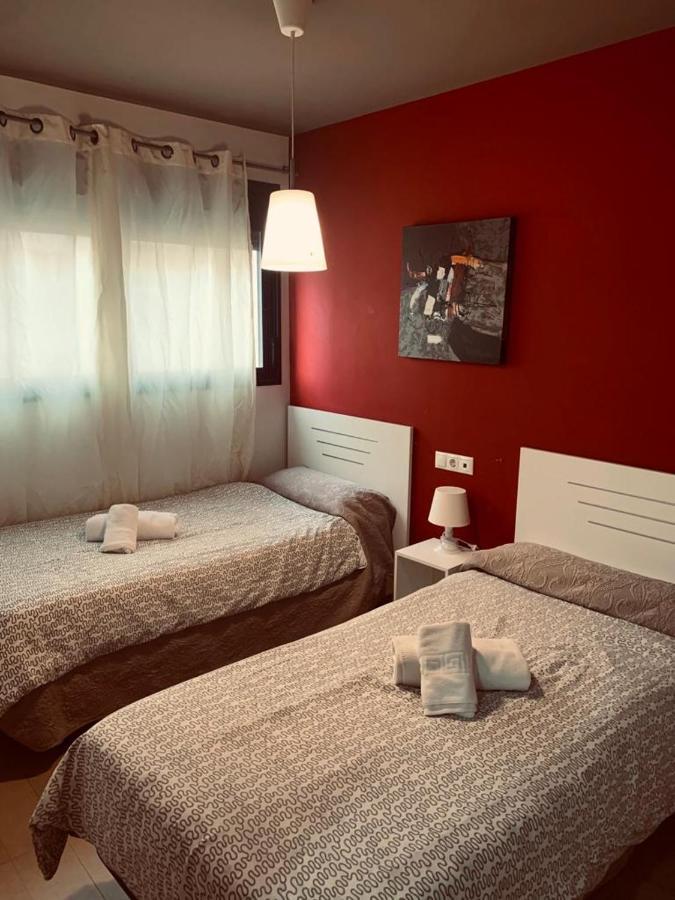 Apartamentos 16:9 Suites Almería Exterior photo